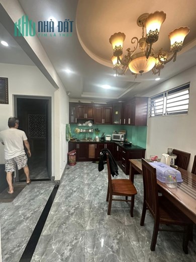 SIÊU PHẨM BIỆT THỰ 2 MẶT TIỀN - GẦN CHỢ TÂN HƯƠNG - NGUYỄN SUÝ - NGANG 7M - 3 TẦNG - 115M2 - 4PN -