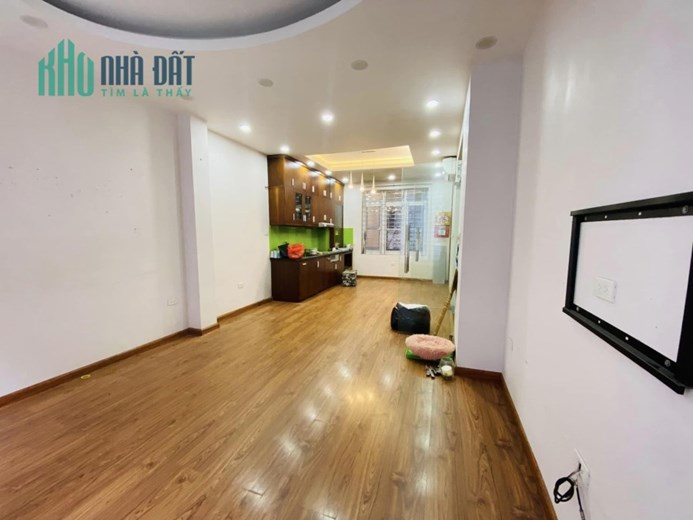 MẶT PHỐ KINH DOANH ĐỈNH, MẶT TIỀN ĐẸP TRUNG TÂM QUẬN ĐỐNG ĐA. 39M. MẶT TIỀN 7M. GIÁ 7 TỶ 3