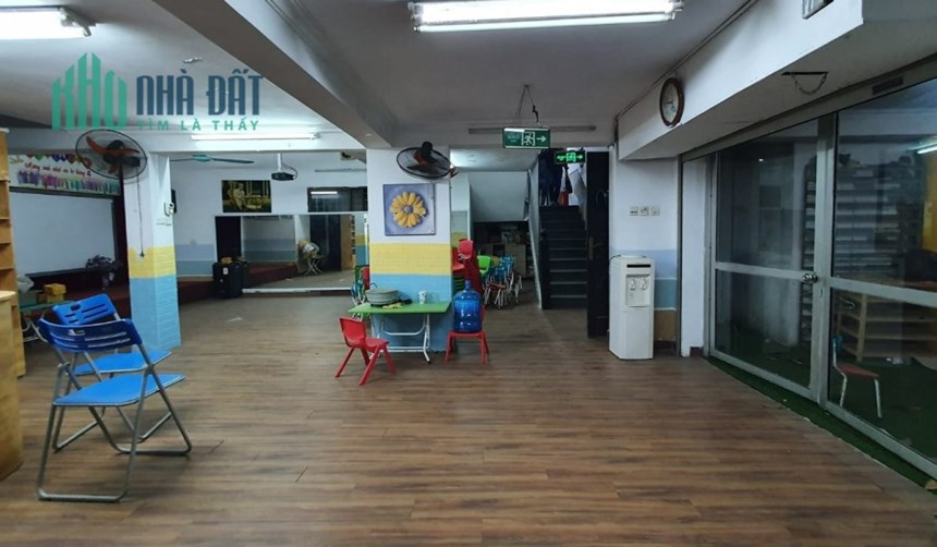 Bán Căn nhà đẹp trên Đội Cấn, Ba Đình - Diện tích rộng 208m vuông, MT 6m, 5 tầng, vị trí đắc địa,