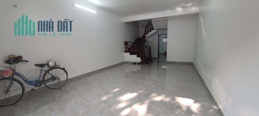 Cho thuê nhà  4 tầng  Nguyễn Du, Khai Quang DT 100m2.Giá: 20tr/tháng.