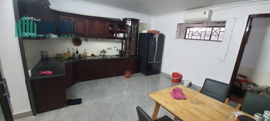 Cho thuê nhà  4 tầng  Nguyễn Du, Khai Quang DT 100m2.Giá: 20tr/tháng.