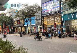 Mặt phố Cửa Bắc giá 16.5 tỷ, 30mx7 tầng, MT 5,5m. Khách mua về tận dụng  ở và KD luôn