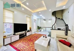 Bán nhà ngõ 85 Định Công Thượng 42m2, 5 tầng giá 9.5 tỷ, ô tô vào nhà