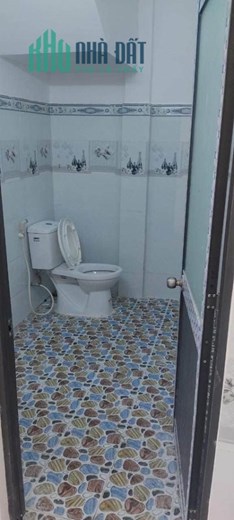 Bán lỗ sặc máu căn nhà lầu  4x13m ngay khu dân cư đông đúc,  đầy đủ tiện nghi..,
