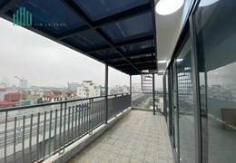Cho thuê nhà có thang máy MP Minh Khai, DT 120m x 8 tầng, MT 12m, thông sàn, PCCC, 99 triệu