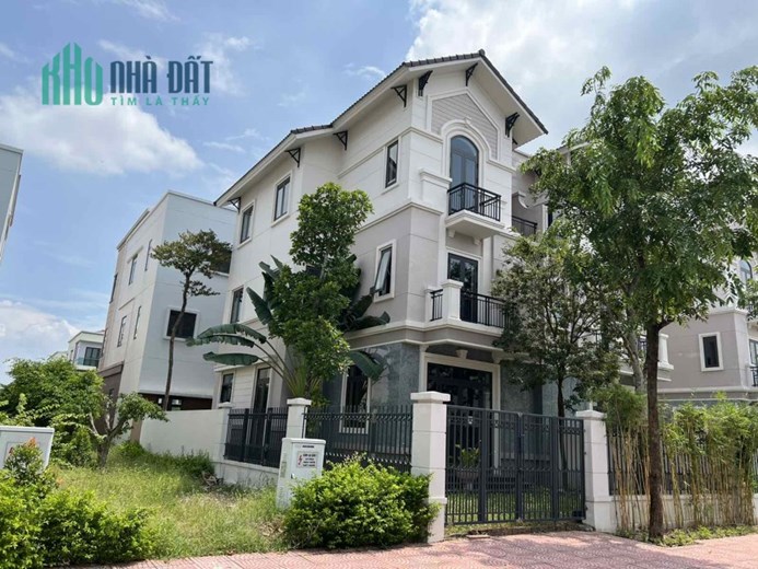 Biệt thự Centa River Park cách Ninh Hiệp 4km, Long Biên 6km giá chỉ hơn 6 tỷ