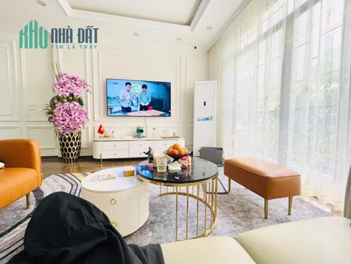 Tôi bán nhà lk khu Dịch vụ Đa Sỹ gần công viên Hà Đông 55m2 chỉ 8.28 tỷ. LH 0989.62.6116