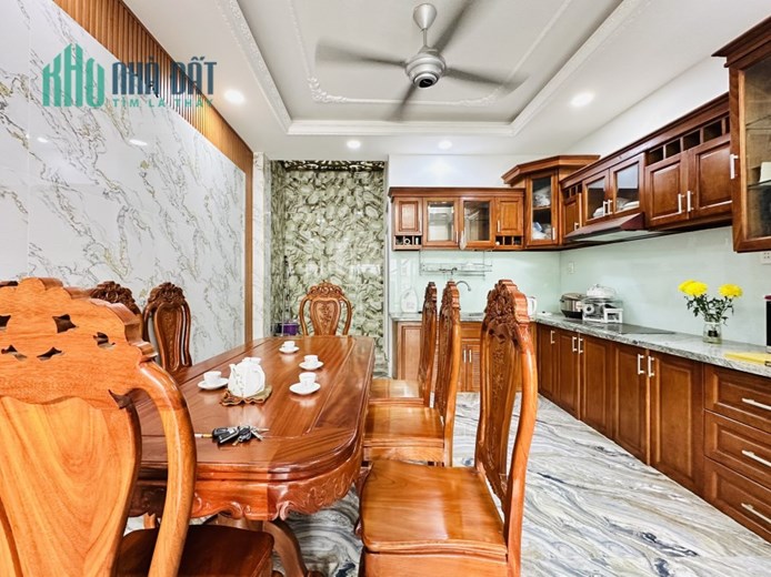 Bán Nhà Phan Huy Ích Gò Vấp 60m2 5 Tầng 4 Phòng Ngủ hẻm Xe Hơi 8 Tỷ 5