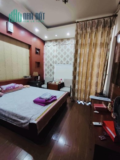 CẦN BÁN GẤP NHÀ ĐƯỜNG TRẦN DUY HƯNG 104M, 5 TẦNG, MT 4.2M, NGÕ NÔNG THÔNG, 13.5 TỶ.