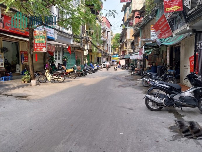 PHÂN LÔ Ô TÔ TRÁNH  - ĐÁ BÓNG VỈA HÈ - HAI MẶT NGÕ TRƯỚC SAU - MỞ VĂN PHÒNG, NHÀ NGHỈ, K.I.NH DOANH