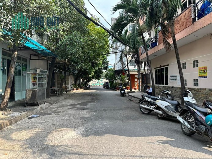 CHÍNH CHỦ NGỘP HẺM 8M THÔNG, 72M2 4 LẦU, HOÀN CÔNG ĐỦ, KINH DOANH TỐT,