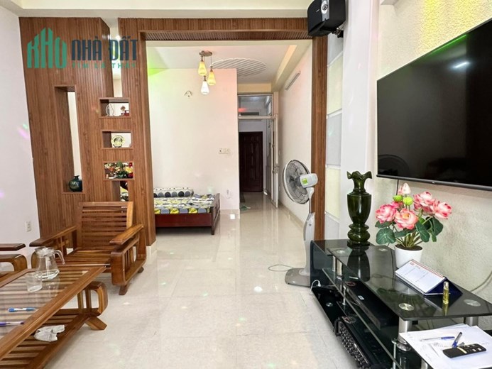 CHÍNH CHỦ NGỘP HẺM 8M THÔNG, 72M2 4 LẦU, HOÀN CÔNG ĐỦ, KINH DOANH TỐT,