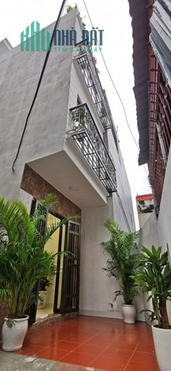Bán căn nhà sổ đỏ chính chủ tại tổ 9 ngõ 303 Phúc Lợi, Long Biên, Hà Nội