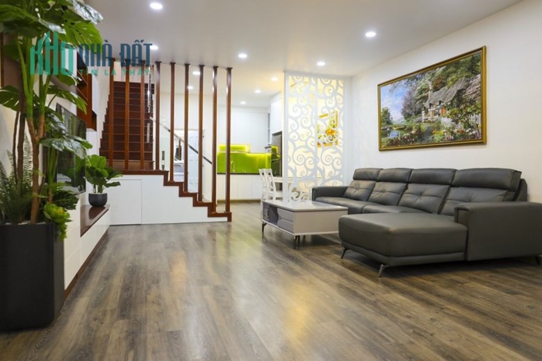 Giamr sâu 1,3 tỷ - Tân Bình p6 - hẻm xe hơi - Full nội thất - giá 6,65 tỷ thương lượng .