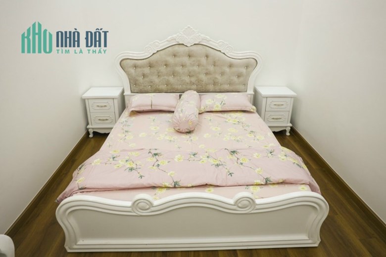 Giamr sâu 1,3 tỷ - Tân Bình p6 - hẻm xe hơi - Full nội thất - giá 6,65 tỷ thương lượng .