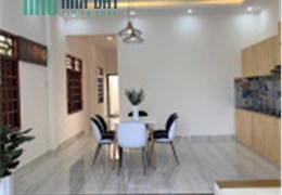 Xuất cảnh bán gấp nhà ngay  chợ Thị Nghè