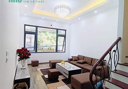 Bán gấp 5T Phan Văn Trường, vỉa hè, ô tô tránh, kinh doanh, nhà đẹp ở luôn 12 tỷ