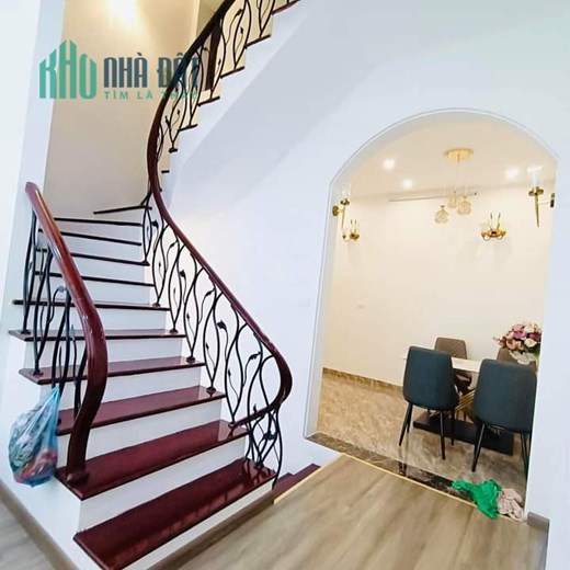 Bán gấp 5T Phan Văn Trường, vỉa hè, ô tô tránh, kinh doanh, nhà đẹp ở luôn 12 tỷ