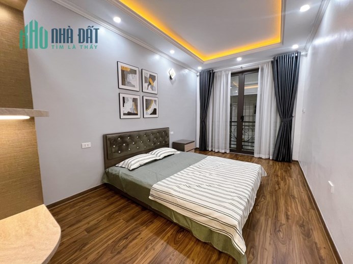 THANH XUÂN QUẬN GIÁ:3.58 TỶ NHÀ 5 TẦNG 3 NGỦ RỘNG THOÁNG + FUN NỘI THẤT ĐẦY ĐỦ KHÁCH VỀ Ở LUÔN .