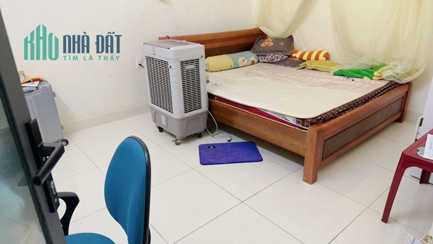 Cần bán gấp nhà mặt tiền,1 tầng, Hòa Xuân, Cẩm Lệ, Đà Nẵng. Diện tích 90 m2. Giá 2.8 tỷ.
Lh