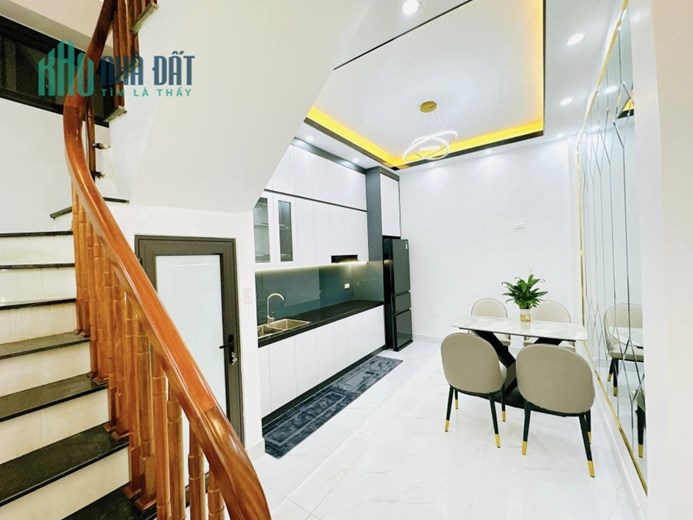 NHÀ CỰC ĐẸP 3 THOÁNG 50M RA MẶT PHỐ TAM TRINH 41M2 4 TẦNG 5 NGỦ NHỈNH 4 TỶ