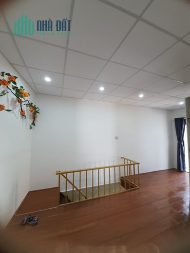 Bán nhà 2 tầng trong kiệt Trưng Nữ Vương, Hải Châu, Đà Nẵng. Diện tích 50 m2. Giá 2.1 tỷ. 
Lh