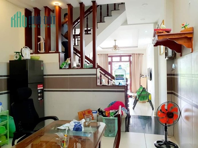 Chủ kẹt bank gấp bán nhà 3 tầng, - 66 m  4. m2 x 16.5 m2 – hẻm nhựa hai ô tô
