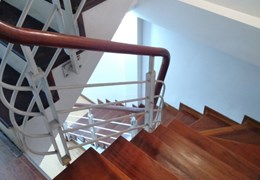 CẦN TÌM NGƯỜI THUÊ TOÀN BỘ NHÀ MẶT PHỐ VỌNG, QUẬN HBT, KINH DOANH CỰC TỐT