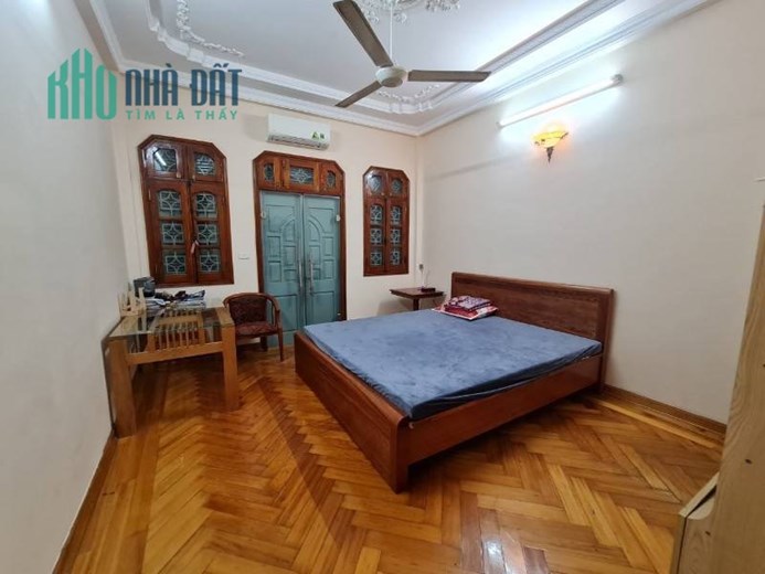 (TUYỆT VỜI) Cho thuê nhà Hào Nam Đống Đa 55mx5T VP KD 6pn Ở NGAY