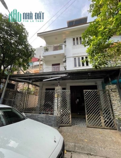 HIẾM ! Cho thuê biệt thự Đội Nhân, Ba Đình 110mx4T VP ở Yên Tĩnh hơn 30 tr