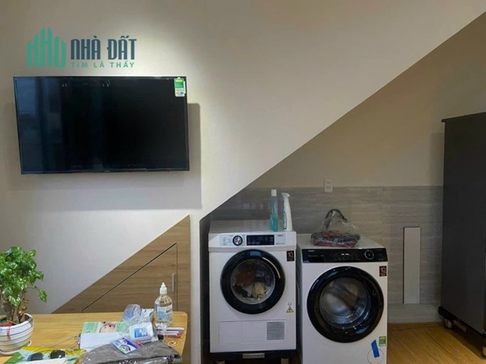 TOÀ NHÀ 4 TẦNG 2 MẶT TIỀN THÁI THỊ BÔI GẦN 300TR/THÁNG GIÁ HƠN 3 TỶ