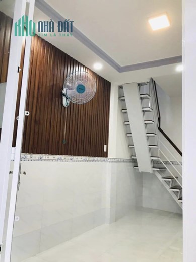 TRUNG TÂM Q7,KẾ BÊN KDC HIM LAM , NHỈNH 2 TỶ