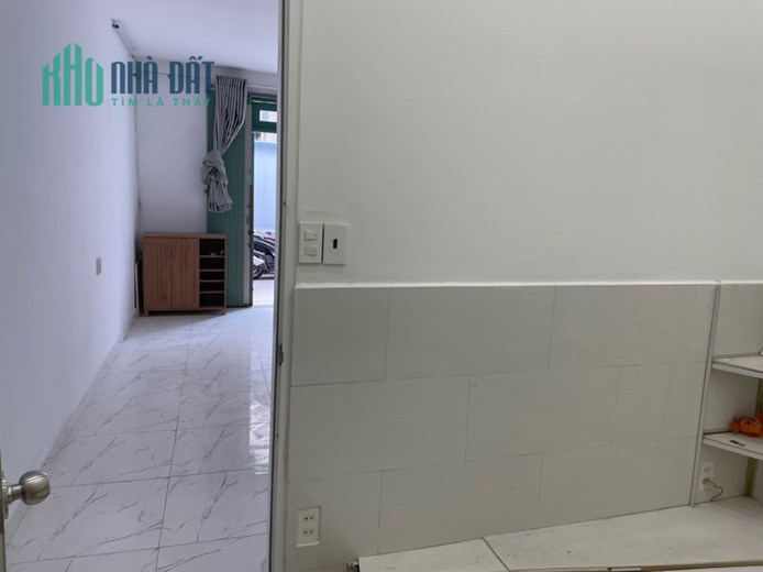 Bán nhà Trần Quốc Tuấn, P.1, Gò Vấp: 4,3 x 11, giá 3,8 tỷ