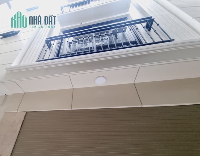 SIÊU PHẨM TRUNG TÂM ĐỐNG ĐA - CHƯA ĐẾN 5 TỶ - NHÀ MỚI Ở NGAY – GẦN Ô TÔ TRÁNH – 5T x 35M2