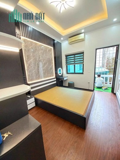 MẶT NGÕ THÔNG RỘNG ÔTÔ KINH DOANH SẦM UẤT 44M2 5 TẦNG 6 NGỦ KIM GIANG