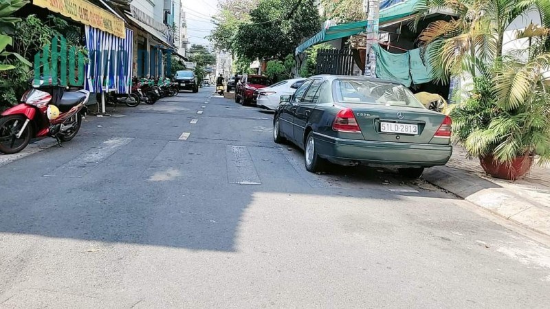 Bán nhà HXH Trường Chinh Q.Tân Phú 6x10 -3T- btct gần AEON nhỉnh 5 tỷ tl