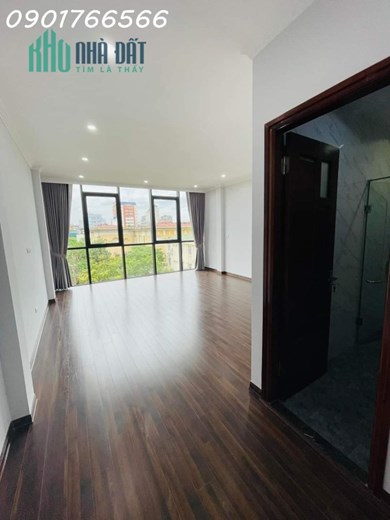 Bán Tòa Nhà Quận Đống Đa, Phố  Hoàng Cầu,  75m x 7T, Giá hơn 30 tỷ.