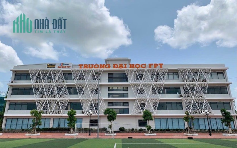 Bán nền đối diện trường ĐH FPT