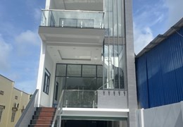 Cho thuê mặt bằng ngoài và tầng hầm tầng 1 đường Nguyễn Chí Thanh ( đối diện quán Đăng Ghẹ)