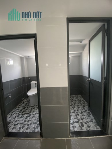 Cho thuê mặt bằng ngoài và tầng hầm tầng 1 đường Nguyễn Chí Thanh ( đối diện quán Đăng Ghẹ)