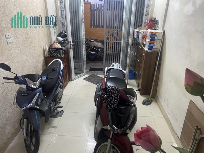 Nhà Khương Đình thẳng mặt ngõ 35m 4 tầng mặt tiền 3.5m chỉ 3.3 tỷ