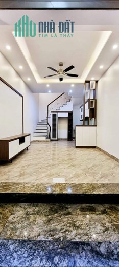 NHÀ ĐÊ LA THÀNH FULL NỘI THẤT VIP SẴN Ở GẦN Ô TÔ NGÕ THOÁNG 32M SỔ GIÁ NHỈNH 4 TỶ