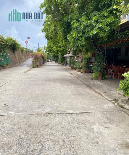 Đất mặt phố An Dương Vương, VIew Sông Hồng, cầu Nhật Tân, Dt 95m, Mt 5,5m, giá 11,6 tỷ.