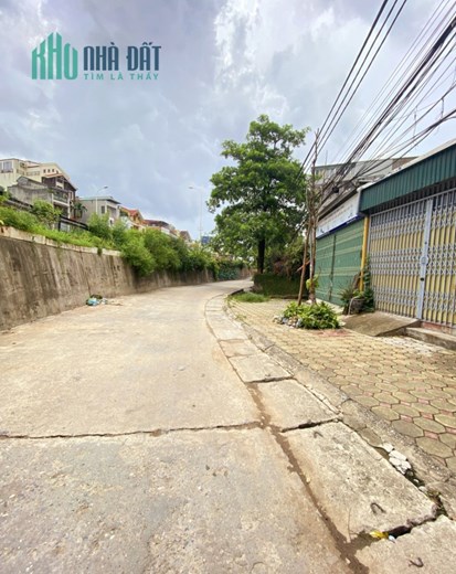 Đất mặt phố An Dương Vương, VIew Sông Hồng, cầu Nhật Tân, Dt 95m, Mt 5,5m, giá 11,6 tỷ.