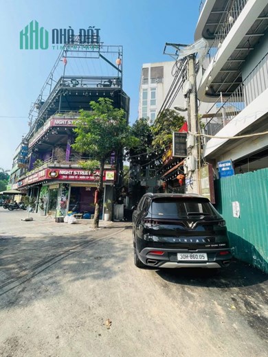 Vỡ bank! Hạ sốc 9 tỷ bán nhanh đất Trích Sài 240m2, mặt tiền 10m giá rao bán 26 tỷ
