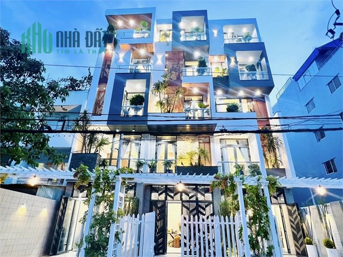 Giảm 8 tỷ! SmartHome 5 tầng Thang máy, Ngay Emart2 Phan Huy Ích, Gò Vấp.