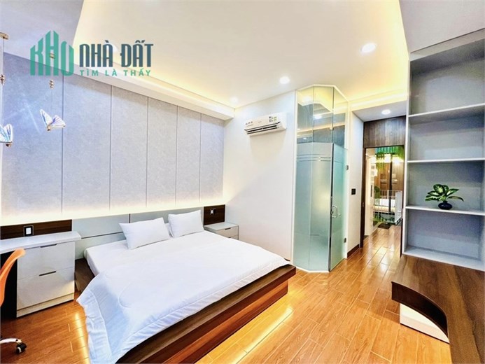 Giảm 8 tỷ! SmartHome 5 tầng Thang máy, Ngay Emart2 Phan Huy Ích, Gò Vấp.
