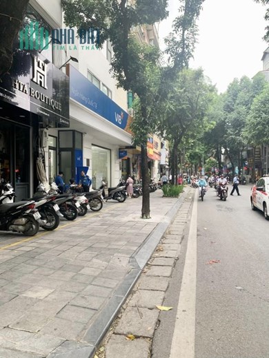 [ BÁN NHANH] TÒA NHÀ MP LÒ ĐÚC GẦN HỒ GƯƠM 120M2, 8T THANG MÁY, 1 HẦM.