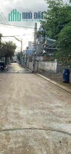 Lô đất mặt tiền đường 77 Hiệp phú DT 350m giá tốt khu trung tâm