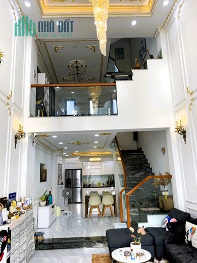 Cho thuê nhà 3 tầng 4pn full nội thất hẻm xe hơi đường 2 Trường Thọ